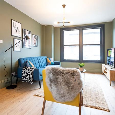 Stunning Scandi 3 Bed House In Manchester-Parking Villa Екстериор снимка