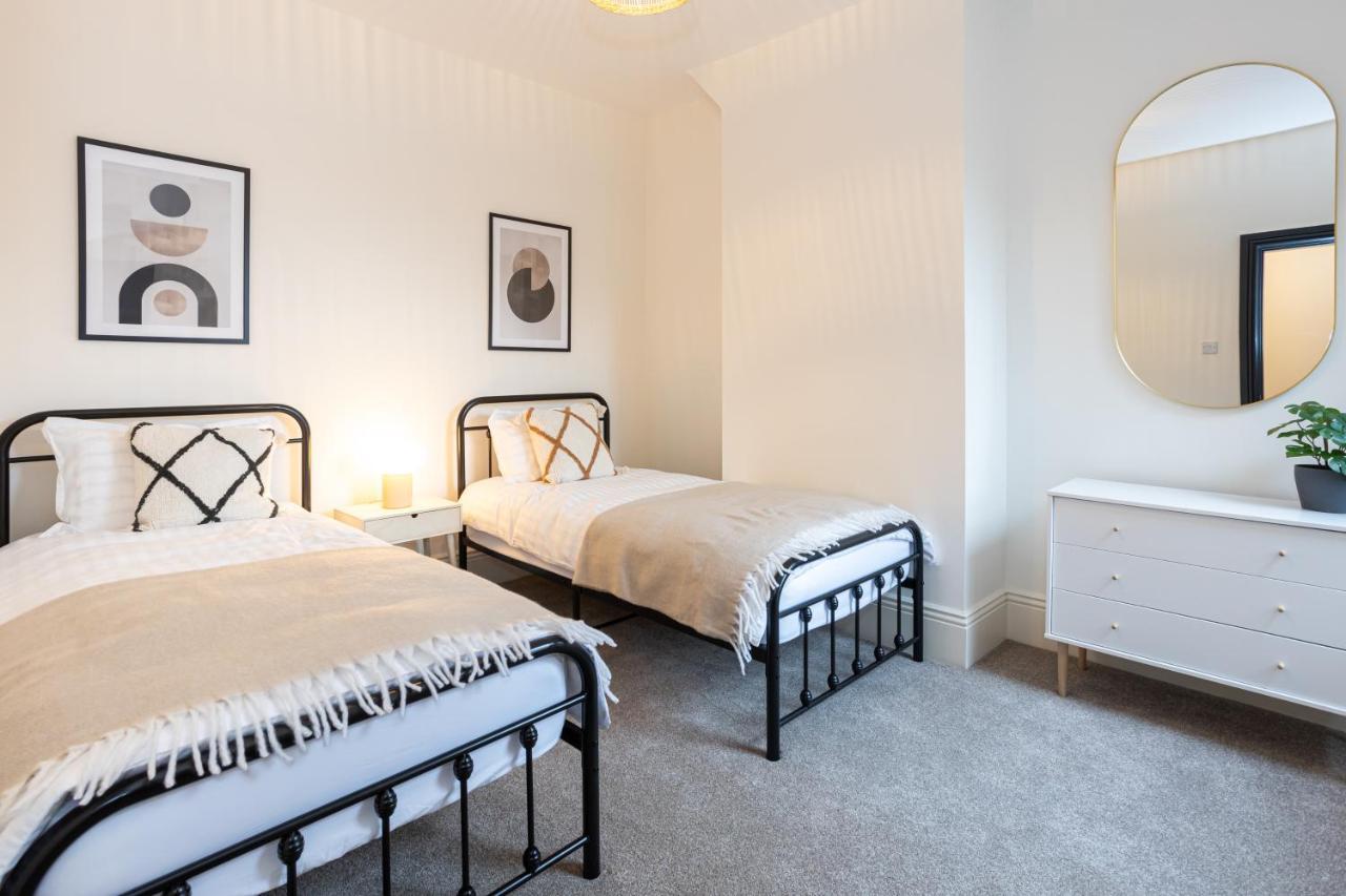 Stunning Scandi 3 Bed House In Manchester-Parking Villa Екстериор снимка