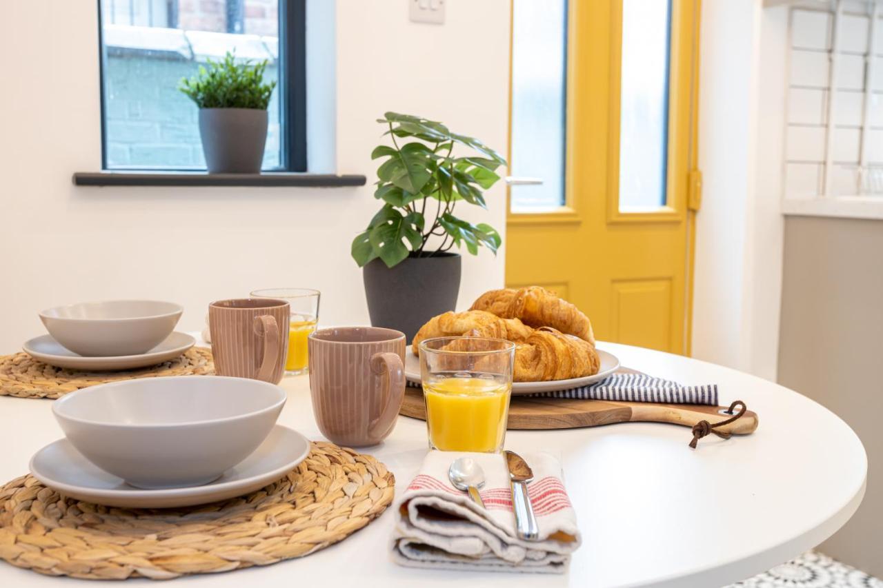 Stunning Scandi 3 Bed House In Manchester-Parking Villa Екстериор снимка