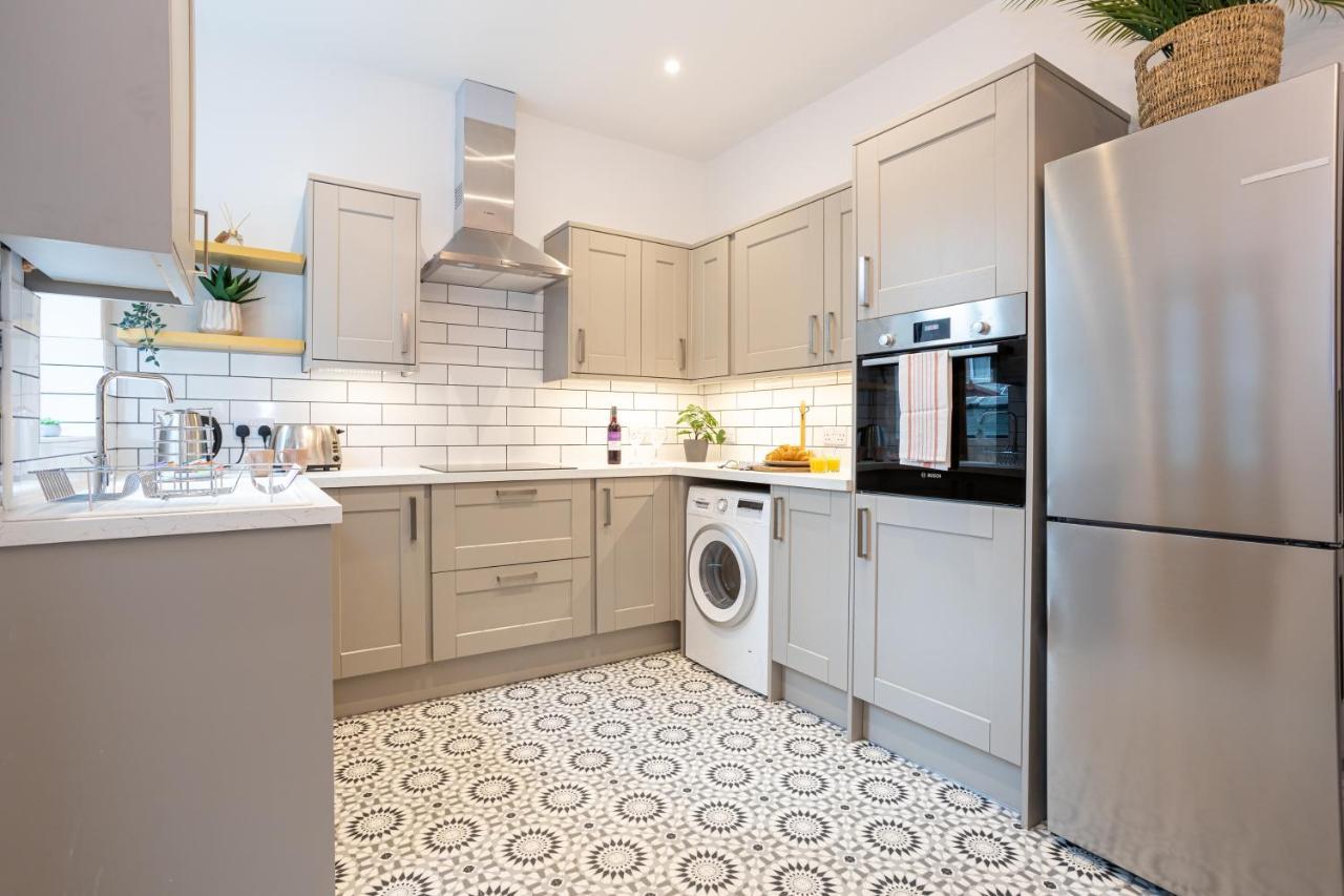 Stunning Scandi 3 Bed House In Manchester-Parking Villa Екстериор снимка
