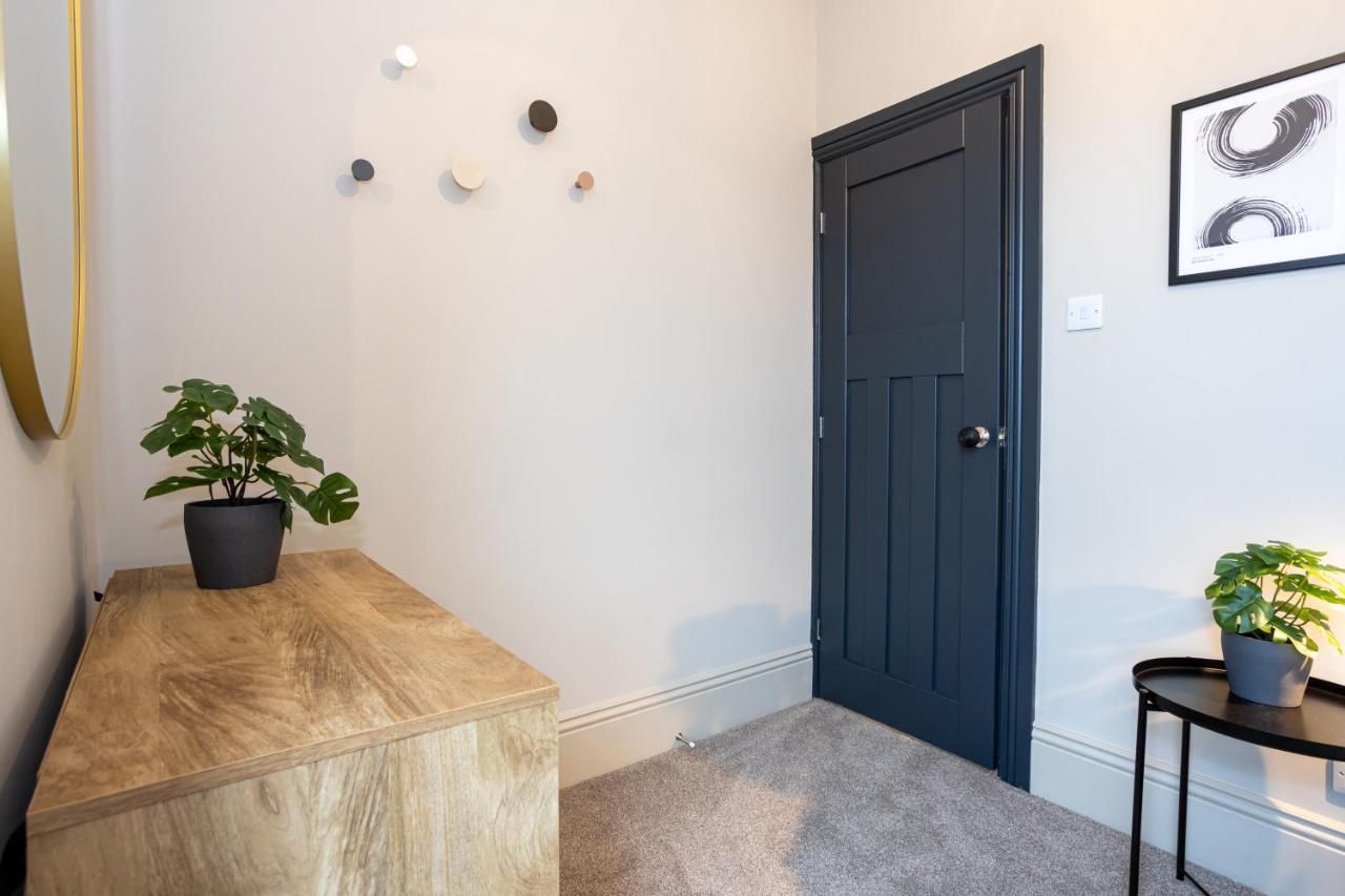 Stunning Scandi 3 Bed House In Manchester-Parking Villa Екстериор снимка